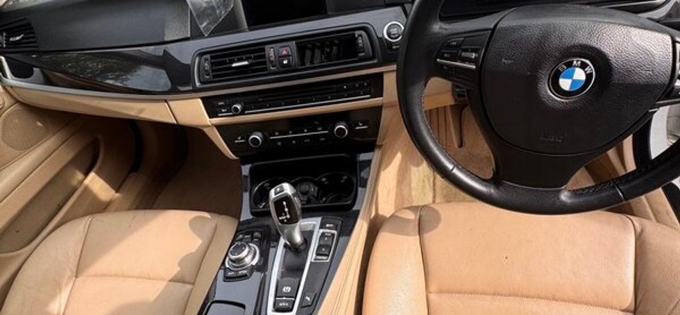 BMW 5-Series 2012