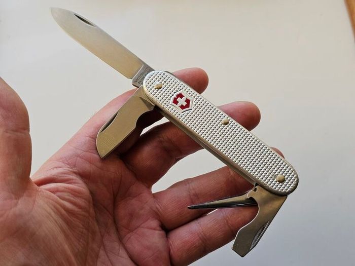 Victorinox Pioneer Electrician Alox Swiss Army Knife