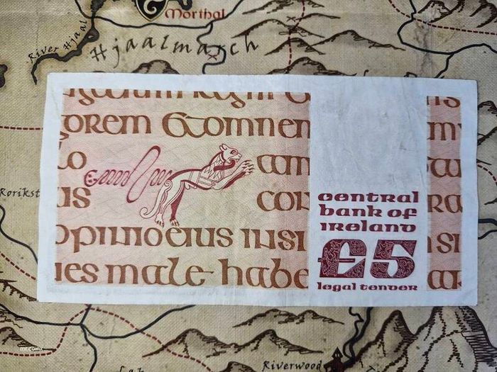 5 Pound B Series 14/10/77 Irish Note