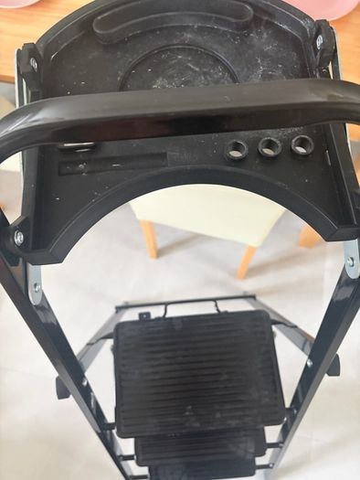 3 tread step ladder with tool tray