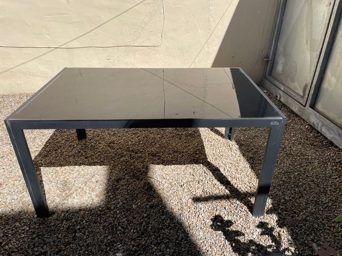 Outdoor dining table and chairs