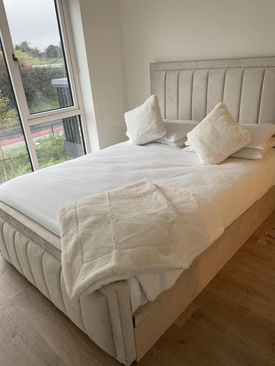 New Gaslift Ottoman Storage Beds