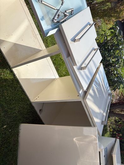 Free kitchen units and doors