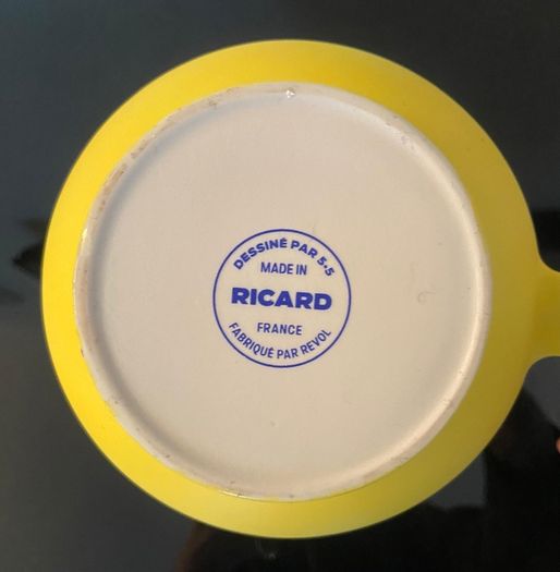 Pernod Ricard Yellow Baloon Teapot