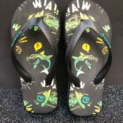 Boys Shark flip flops