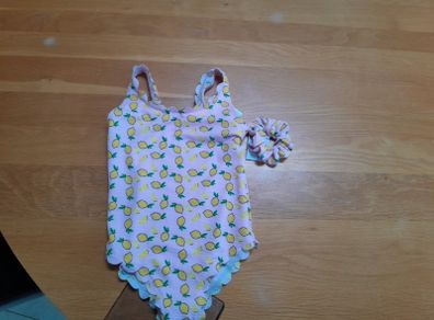 New girls swimsuit