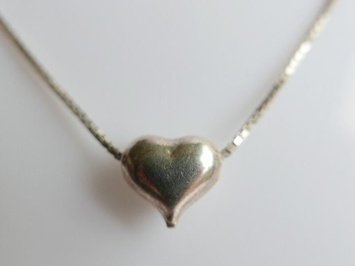 Vintage 925 Sterling Silver heart pendant necklace, length 16" - 2.0g