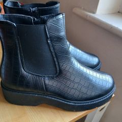 New KRUSH Black Ankle Boots