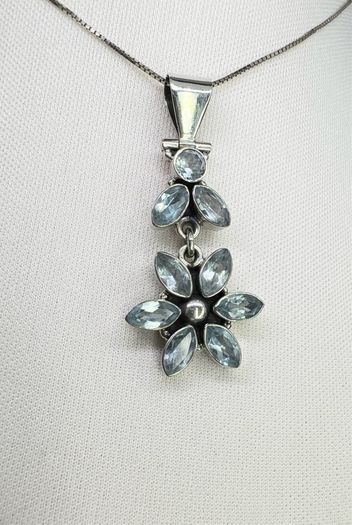 Silver Aquamarine & Sterling Silver Pendant Necklace