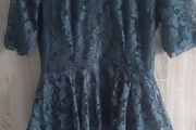 Vero moda lace green esmerald dress size 36 Vero moda lace green esmerald dress size 36