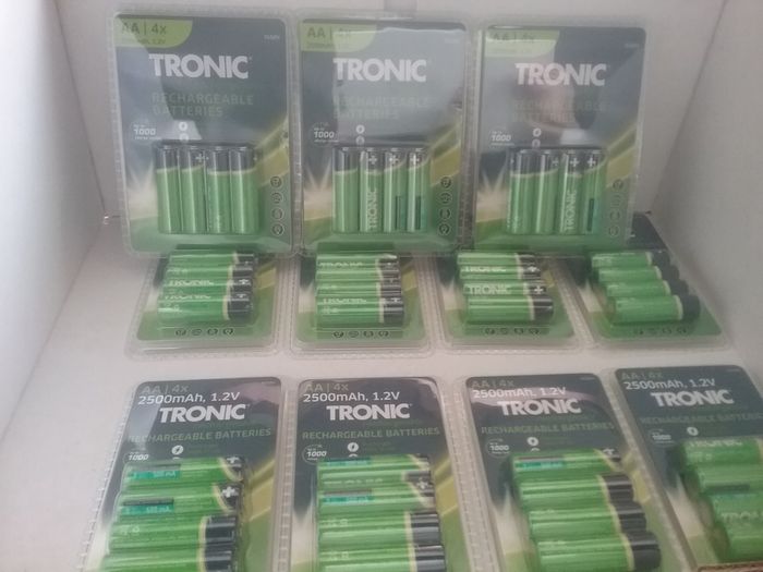 New Rechargeable AA 1.2 V Nimh Batteries