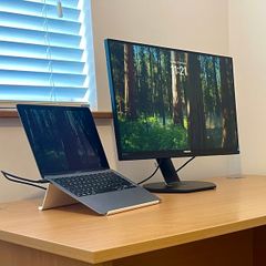 27" USB-C 1440p QHD monitor for MacBook, Like new - boxed