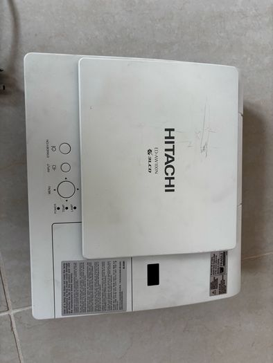 Hitachi Projector 2nd Hand