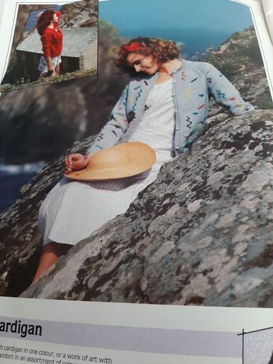 New vintage knitting book with 10 knitting patterns