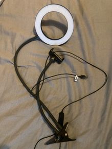 TikTok Streamer Light and Phone Holder