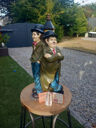 Heavy Laurel and Hardy wine bottle holder,  D18