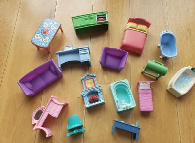 Dolls house furniture bundle