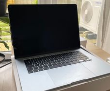 Macbook Air 15 M4 / 24gb Ram / 1tb Ssd / Sky Blue