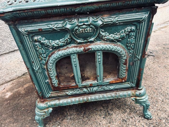 Vintage French-Style Cast Iron Stove