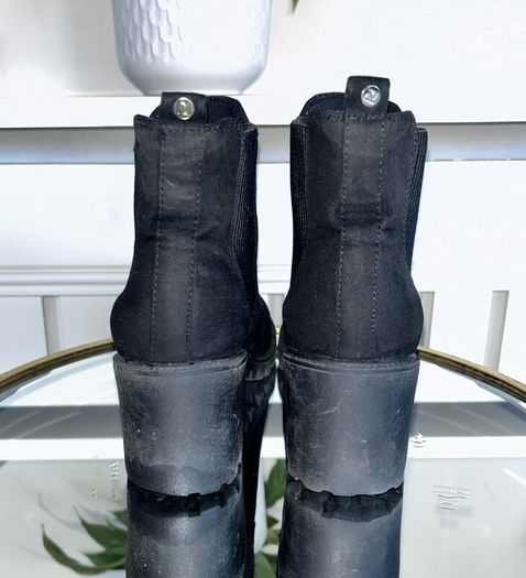 Ladies Black Block Heeled Faux Suede Ankle Boots from River Island. Size UK 6 / EU 39