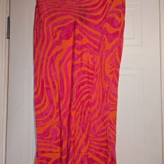 Perfect for Summer. amazing swirl print midi skirt from New Look