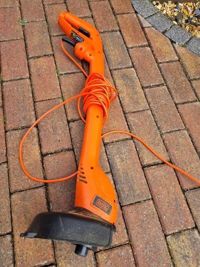 Black decker grass trimmer