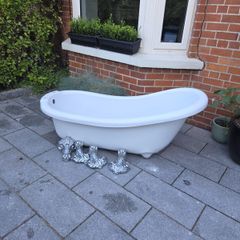 Free standing Bath