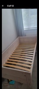 single wooden bed