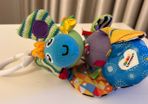 Lamaze Vibrating Crinkle Bee Bug Flower Pull Toy Pram Car Carrier