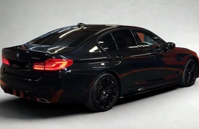 182 Bmw 5-series M-sport 523