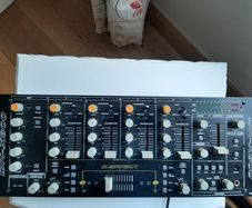 Dennon 19" 4 channel mixer