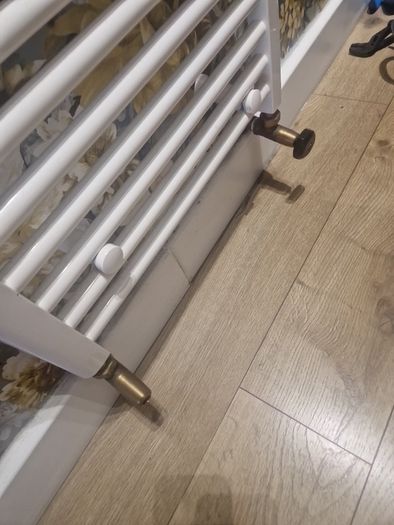 white towel rail radiator