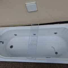 Jacuzzi bath