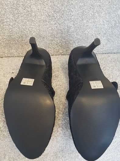 Debs Shoes. Big Clearout, Make An Offer