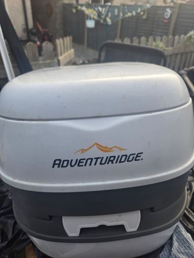 Portable toilet
