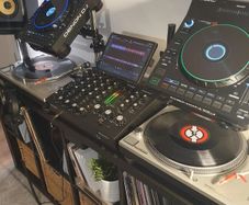 2 x Denon Prime LC6000s (New with Warranty)