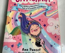 Unicornia boxed set (4 books) - brand new