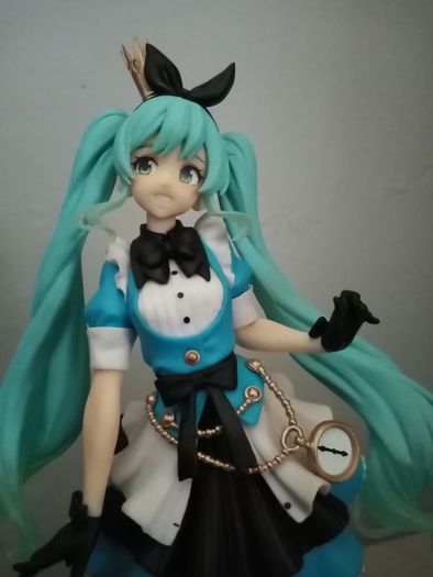 Anime figurene wonderland miku
