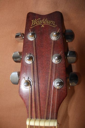 Washburn D10SCE Cutaway Acoustic Guitar