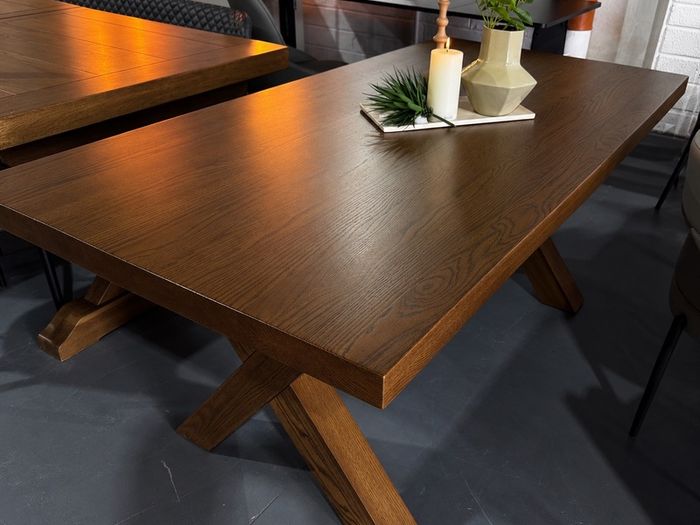 Chestnut Oak Dining Table, Like New