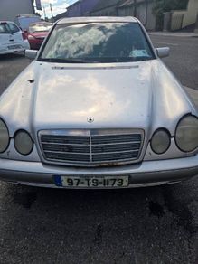 1997 Mercedes E200