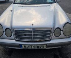 1997 Mercedes E200