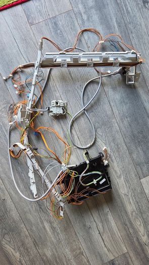 Genuine Bosch Serie 6 Main Power Control Board (PCB) & Complete Wiring Harness
