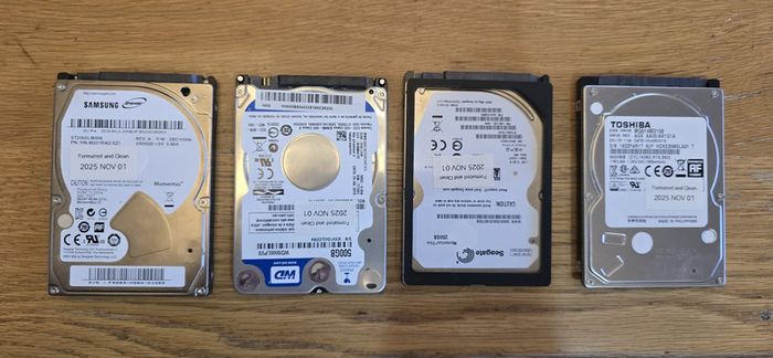 Bundle of 4x HDDs