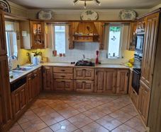 Chestnut Kitchen Free