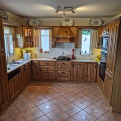 Chestnut Kitchen Free