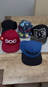 Caps Calvin Klein, POC, Oakley, Kenzo, D&C