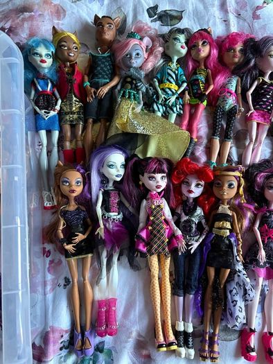g1 monster high dolls