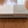Xbox 1 S - 500gb Image 2