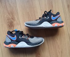 Nike Renew Elevate II basketball shoes